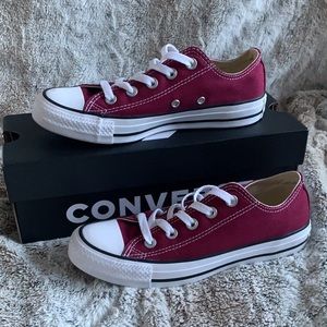 Maroon converse